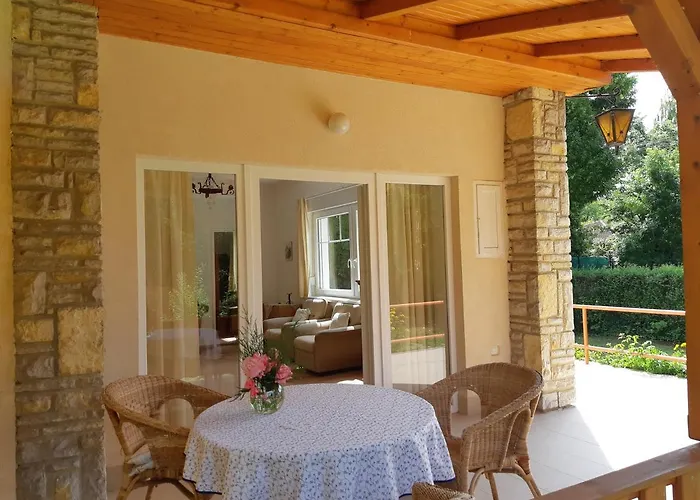 בית נופש Schieszl 3 *