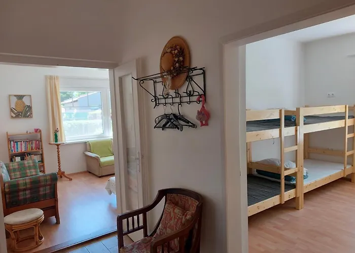 בית נופש Schieszl 3 *